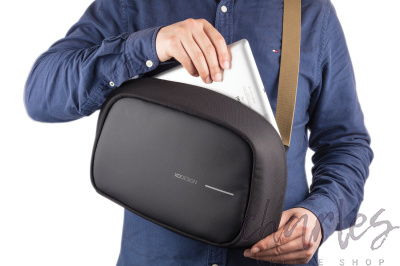 Противокражный рюкзак через плечо Bobby Sling XD Design P705-781 черный